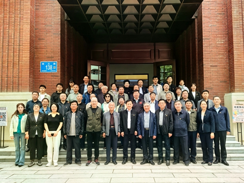 区政协机关党总支开展“品味历史文脉  弘扬开埠精神”联合主题党日活动