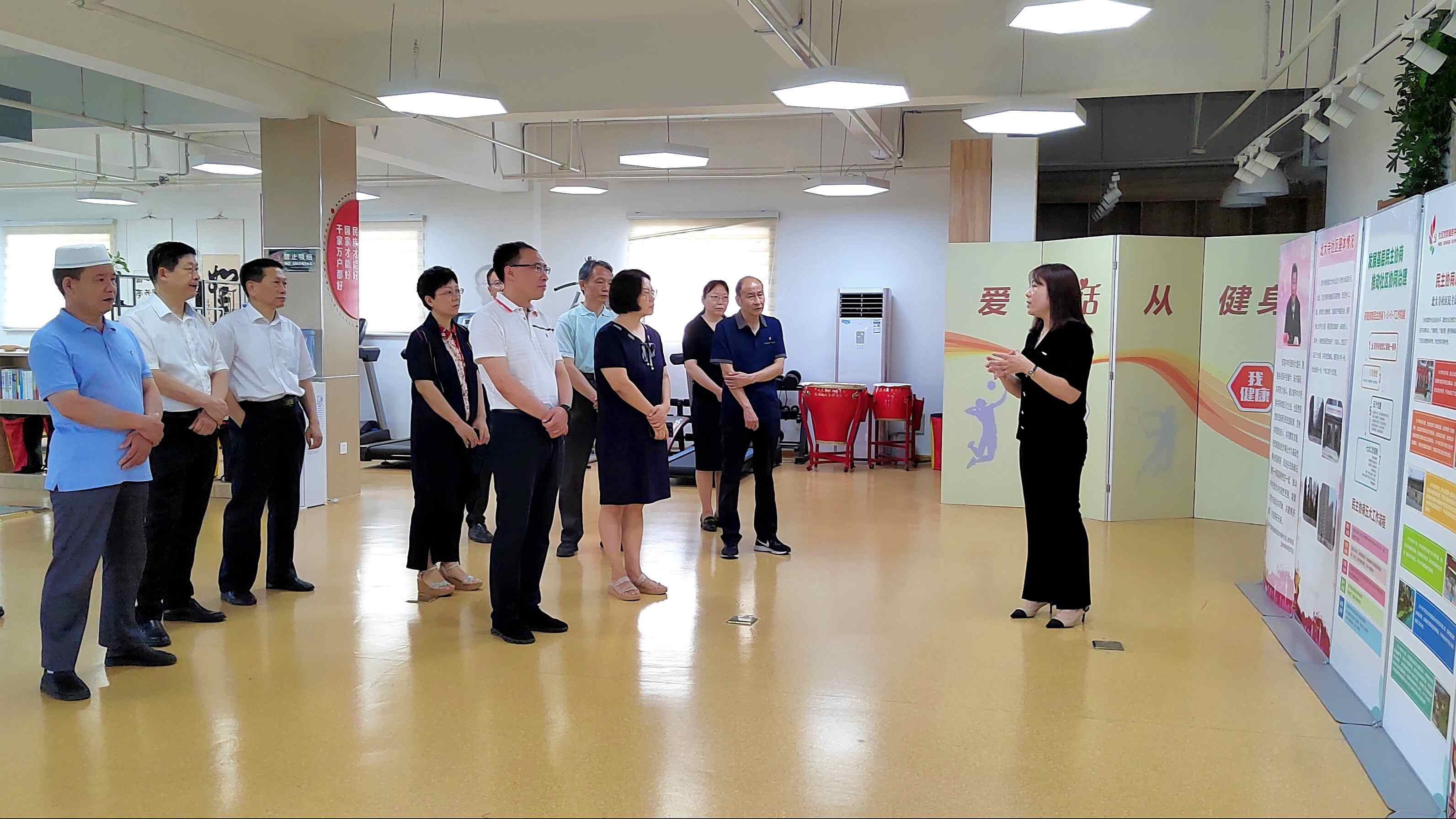 西市场街道政协委员联络室开展“商量”平台建设专题调研活动