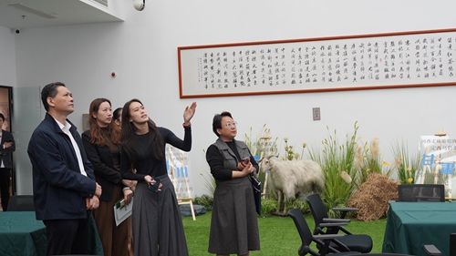米卫东到地理标志产业大厦开展调研活动