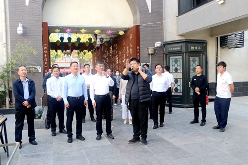 菏泽市政协到我区考察政协书房