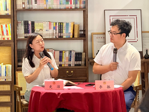 区政协港澳台侨和外事委员会举办“AI时代，慧阅读”读书访谈分享会