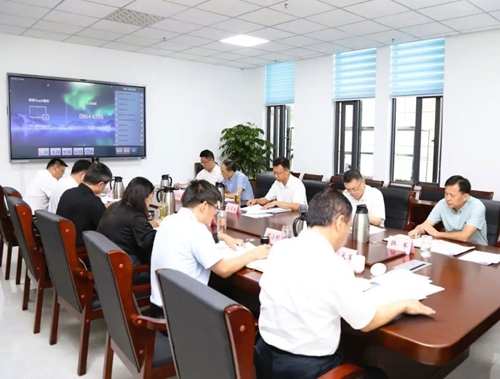 区委常委会会议召开