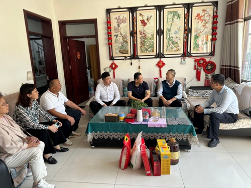 区政协组织开展“情暖中秋，与爱同行”走访慰问活动