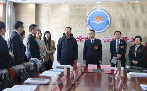 区领导看望慰问政协委员