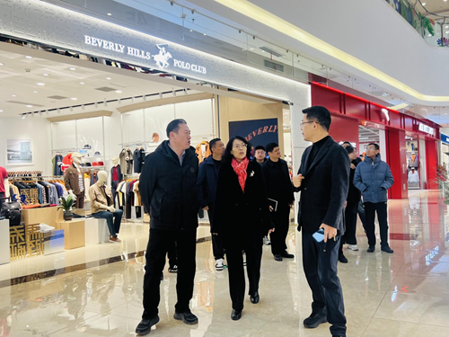 郭芳参加美里湖街道政协委员联络室学习区委经济工作会议精神暨“助推商圈高质量发展”商量活动