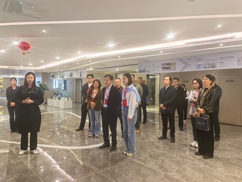 区政协开展“AI赋能助力‘433’现代产业体系实现新突破”商量活动现场调研