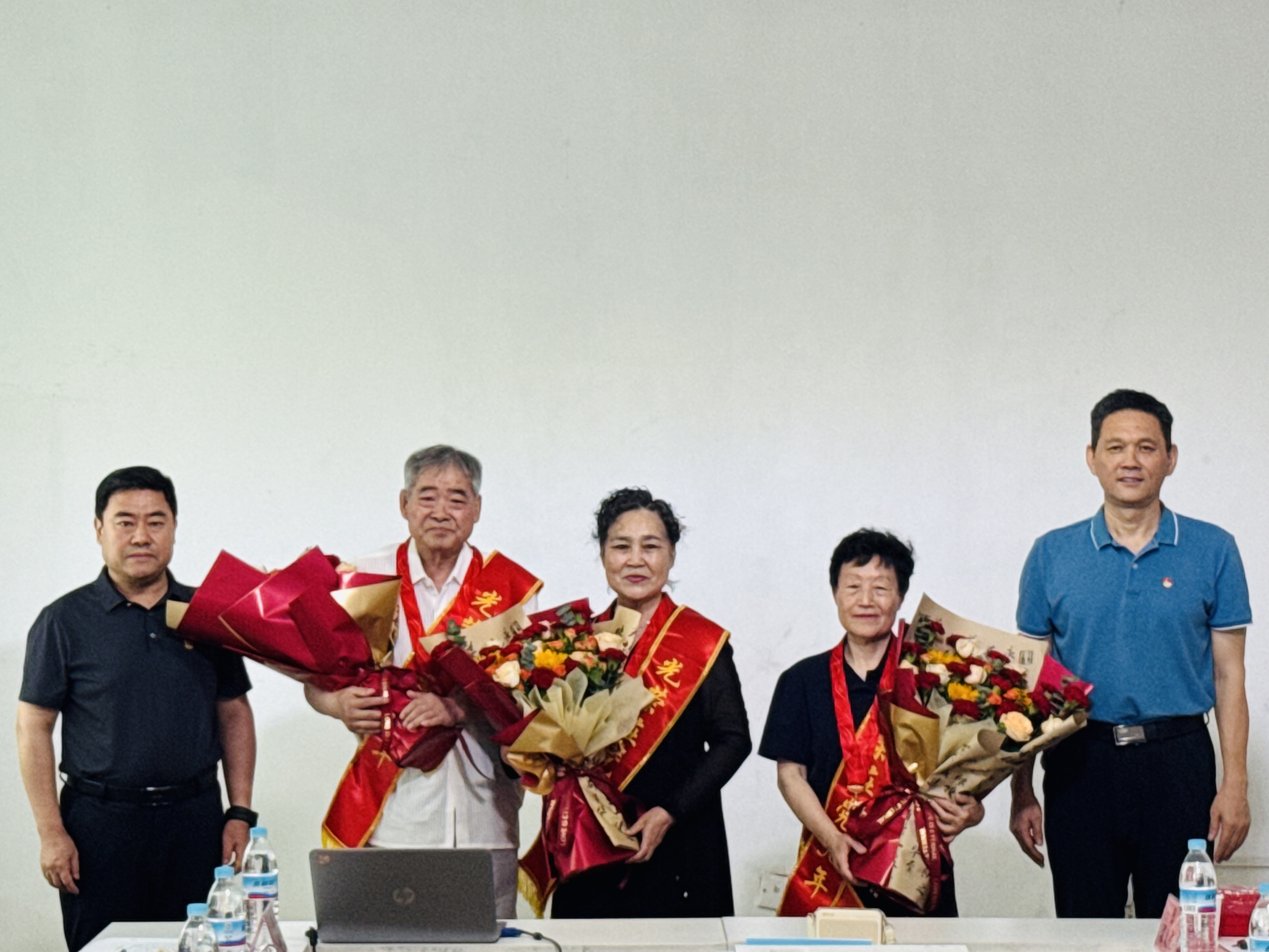 银龄讲堂传薪火 融合共建兴槐荫――槐荫区政协机关老干部党支部与振兴街街道阳光新城第一社区党委开展庆祝建党105周年融合共建活动